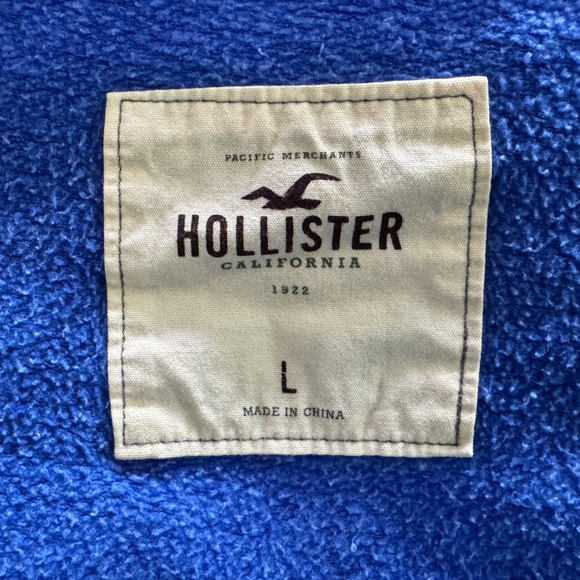 Hollister 1922 California Pullover Hoodie, Blue, Junior Large, EUC, Super soft - Picture 4 of 6